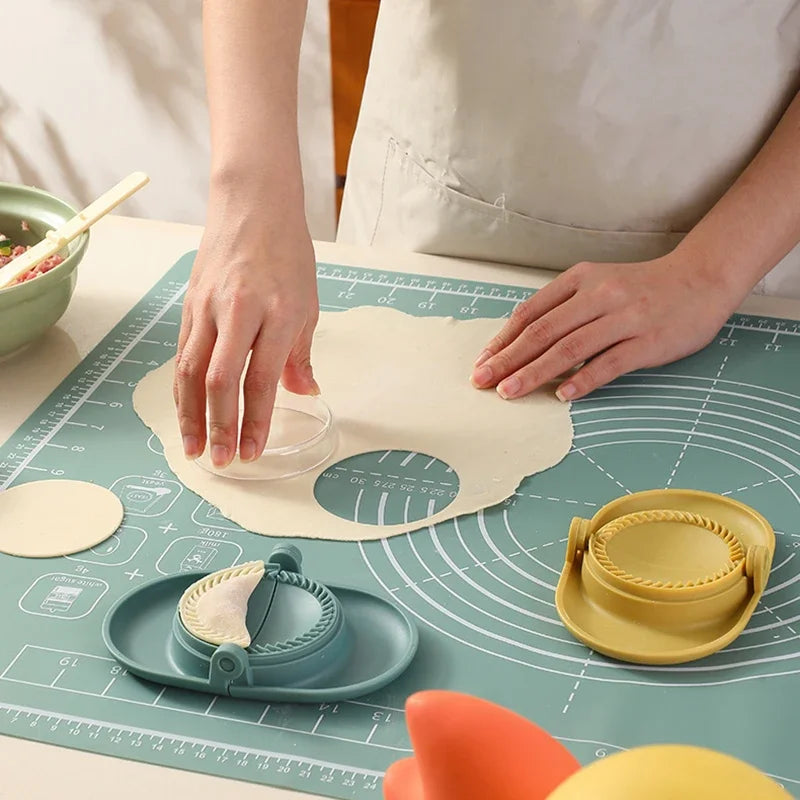 3 in 1 Multifunctional Dumplings Maker DIY Kit Jiaozi Mould Wrapper Presser Cooking Accessories Dumplings Tools Kitchen Gadgets