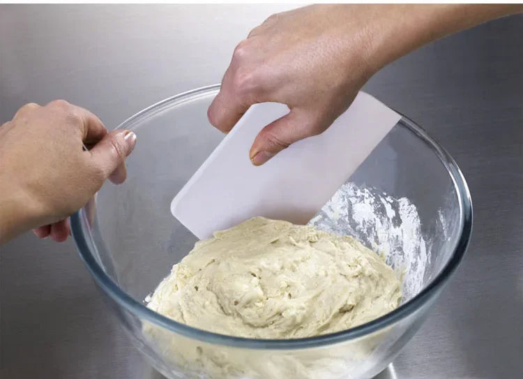 Multipurpose Dough Cutter Bowl Scraper for Bread Dough Fondant Cake Cream Spatula DIY Pastry Cutters Scrapers Kitchen Baking Kit