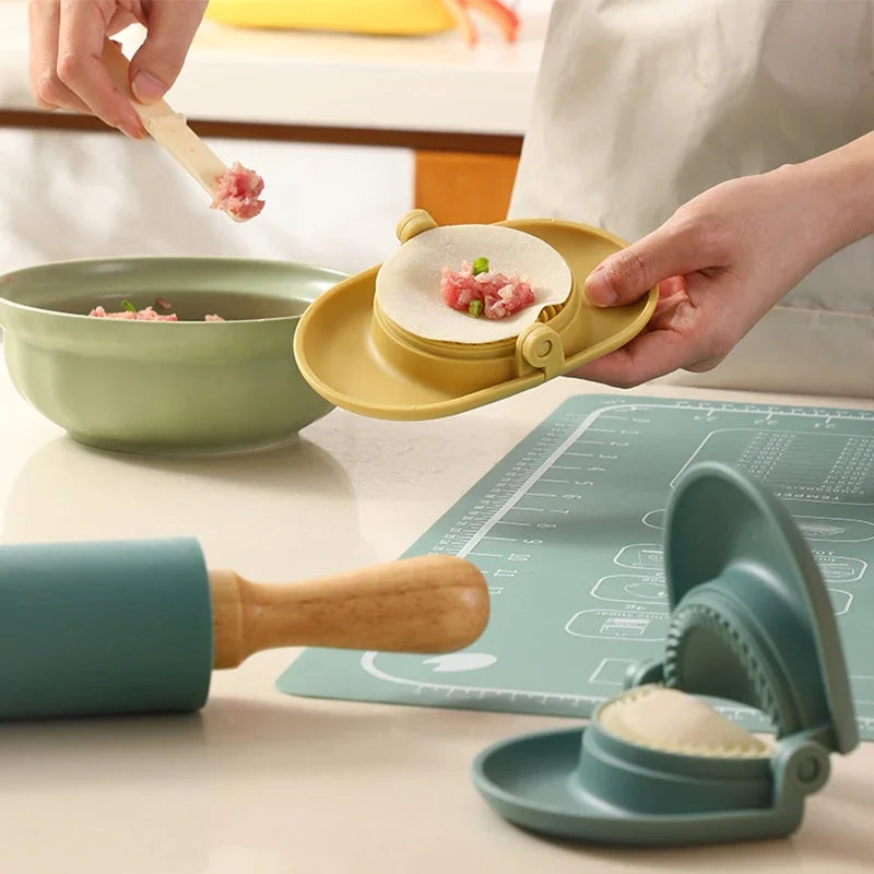 3 in 1 Multifunctional Dumplings Maker DIY Kit Jiaozi Mould Wrapper Presser Cooking Accessories Dumplings Tools Kitchen Gadgets